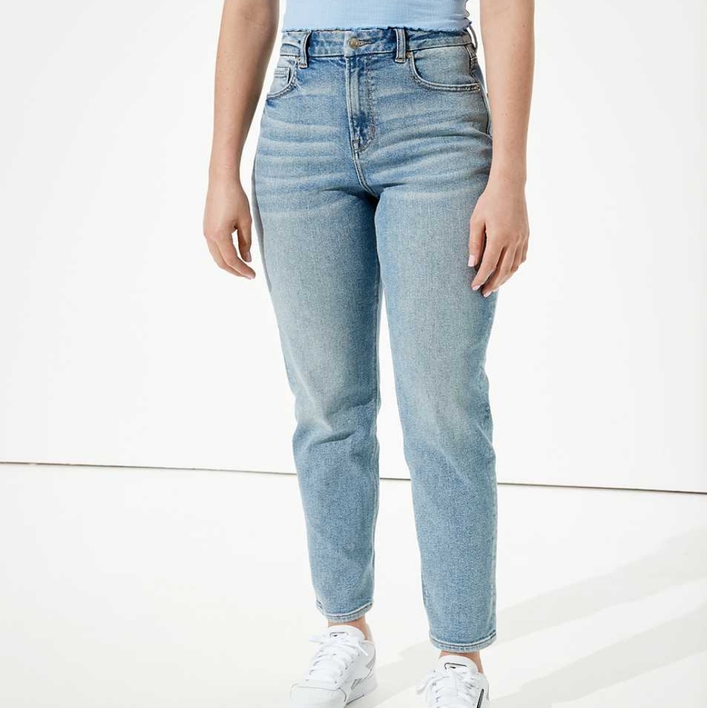 American Eagle Curvy Mom high rise Jean's